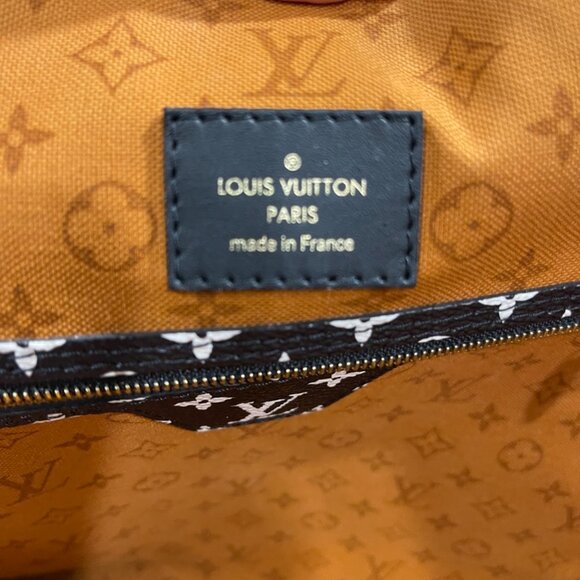 Louis Vuitton Monogram Giant Crafty Neverfull MM in Creme/Caramel (JB1316) - Picture 12 of 13